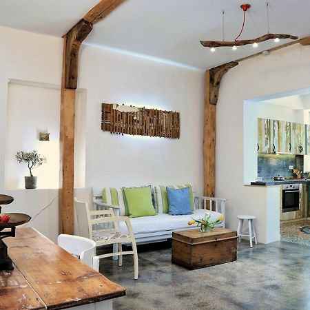 LefkádaTramezzo Designer'S Houseアパートメント エクステリア 写真
